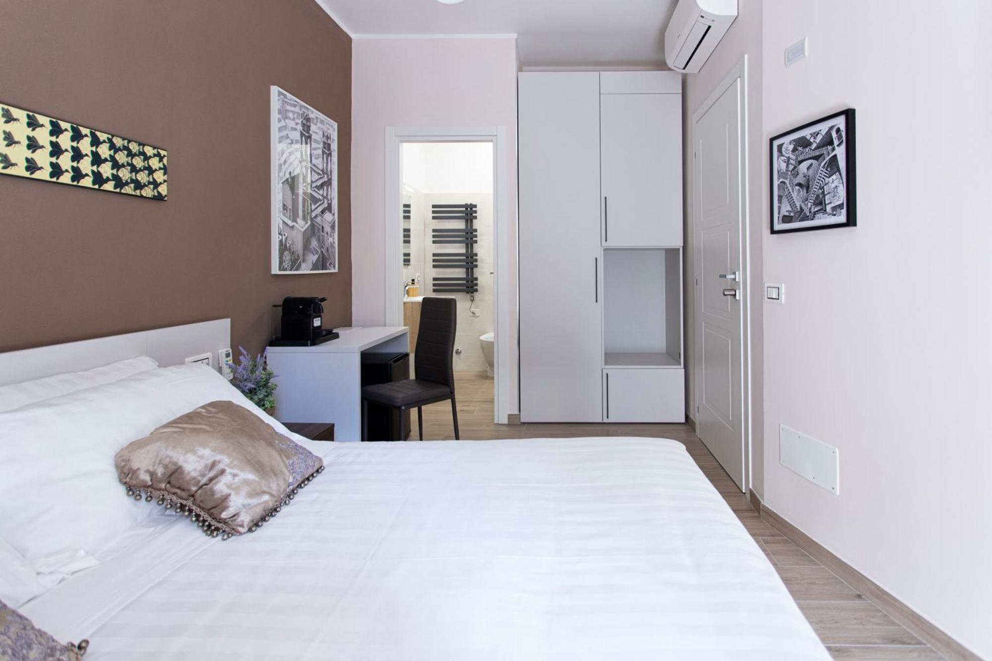 Mama Guest House Чампино Екстериор снимка